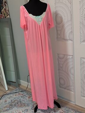 Vintage 80's Pink Floral Nightgown